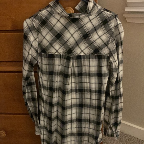 Empcyre black and white long flannel - Picture 2 of 3